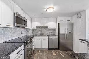 2001 Hamilton St, Philadelphia, PA 19130 - Photo 8