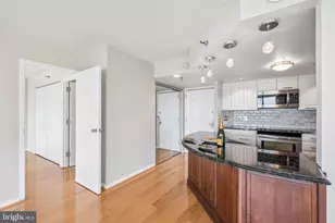 2001 Hamilton St, Philadelphia, PA 19130 - Photo 10