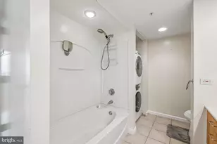 2001 Hamilton St, Philadelphia, PA 19130 - Photo 22
