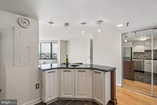2001 Hamilton St, Philadelphia, PA 19130 - Photo 12