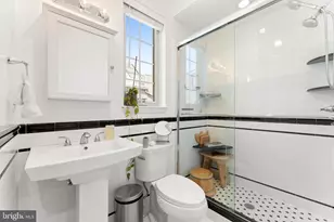 2131 Kimball St, Philadelphia, PA 19146 - Photo 32