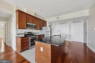 601 N 2nd Street N, Philadelphia, PA 19123 - Photo 2