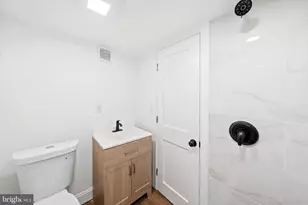 731 E Rittenhouse St, Philadelphia, PA 19144 - Photo 12