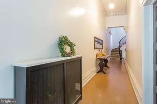 1817 Pine St, Philadelphia, PA 19103 - Photo 4