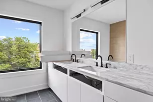 706 Latona St, Philadelphia, PA 19147 - Photo 10