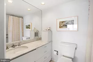 2401 Pennsylvania Ave, Philadelphia, PA 19130 - Photo 16