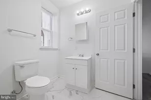 247 W Berkley St, Philadelphia, PA 19144 - Photo 12