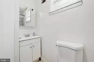 634 S 56th St, Philadelphia, PA 19143 - Photo 22