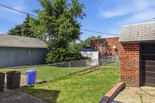917 Oakmont St, Philadelphia, PA 19111 - Photo 4