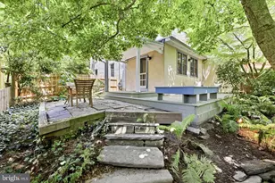 104 W Gravers Ln, Philadelphia, PA 19118 - Photo 24