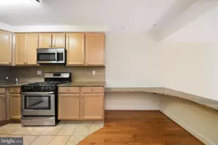 1634 Lombard St, Philadelphia, PA 19146 - Photo 4