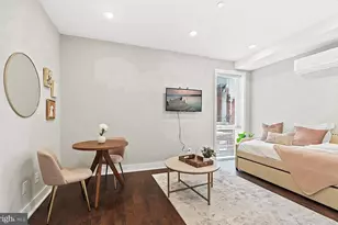 2010 Walnut St, Philadelphia, PA 19103 - Photo 4