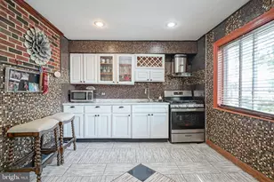 9336 N Academy Rd, Philadelphia, PA 19114 - Photo 6