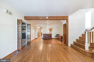 800 E Cathedral Rd, Philadelphia, PA 19128 - Photo 10