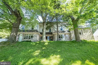 800 E Cathedral Road, Philadelphia, PA 19128 - Photo 2