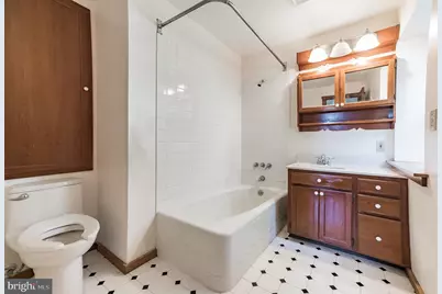800 E Cathedral Road, Philadelphia, PA 19128 - Photo 20