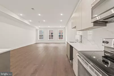 253 N 3rd Street #4, Philadelphia, PA 19106 - Photo 4