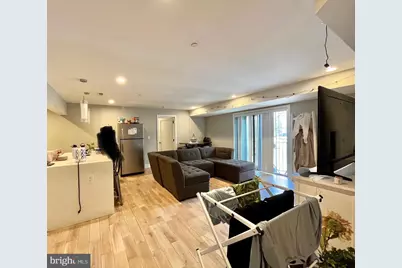 922 N 17th Street #E, Philadelphia, PA 19130 - Photo 2