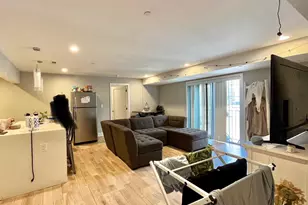 922 N 17th St, Philadelphia, PA 19130 - Photo 2
