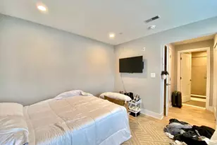922 N 17th St, Philadelphia, PA 19130 - Photo 8