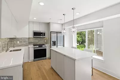 1329 N 17th Street #8D, Philadelphia, PA 19121 - Photo 2