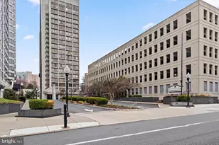 2001 Hamilton St, Philadelphia, PA 19130 - Photo 2