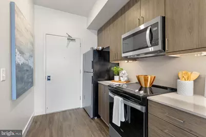 525 N 41st Street #302, Philadelphia, PA 19104 - Photo 4