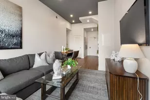 525 N 41st St, Philadelphia, PA 19104 - Photo 12