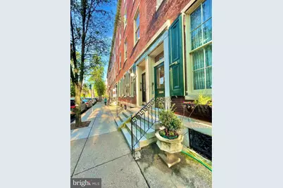 1716 Pine Street #1R, Philadelphia, PA 19103 - Photo 2