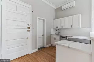1919 Spruce St, Philadelphia, PA 19103 - Photo 4