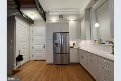 2126 Locust Street #1R, Philadelphia, PA 19103 - Photo 10