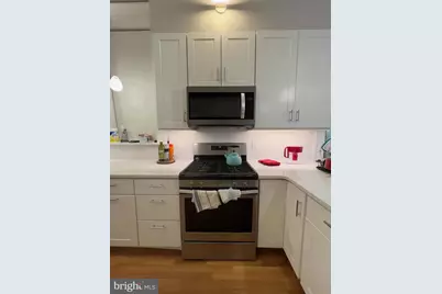 2126 Locust Street #1R, Philadelphia, PA 19103 - Photo 8