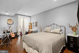 1023 Mt Vernon St, Philadelphia, PA 19123 - Photo 18