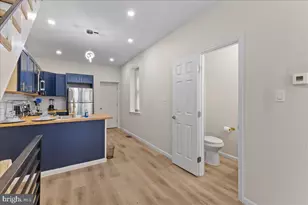 2442 N 13th St, Philadelphia, PA 19133 - Photo 6