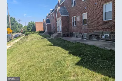 963 E Godfrey Avenue, Philadelphia, PA 19124 - Photo 2