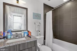 2319 Fitzwater St, Philadelphia, PA 19146 - Photo 12