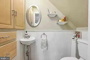 241 E Highland Ave, Philadelphia, PA 19118 - Photo 24