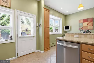 241 E Highland Avenue, Philadelphia, PA 19118 - Photo 14