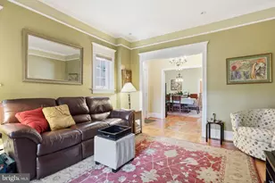 241 E Highland Ave, Philadelphia, PA 19118 - Photo 8