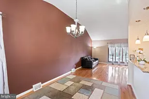 613 Oakfield Ln, Philadelphia, PA 19115 - Photo 6