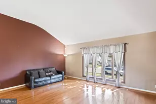 613 Oakfield Ln, Philadelphia, PA 19115 - Photo 8