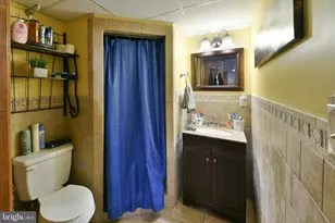 203 Robbins St, Philadelphia, PA 19111 - Photo 12