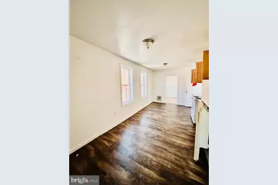 240 W Glenwood Avenue, Philadelphia, PA 19140 - Photo 8