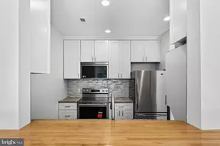 705 S 20th Street S, Philadelphia, PA 19146 - Photo 12