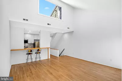 705 S 20th Street S #D, Philadelphia, PA 19146 - Photo 10
