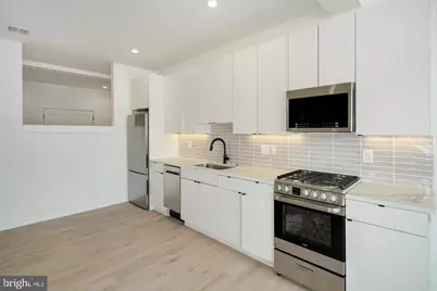 2109 S Iseminger Street #3, Philadelphia, PA 19148 - Photo 8
