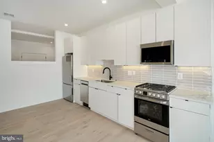 2109 S Iseminger St, Philadelphia, PA 19148 - Photo 8