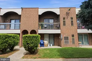 2727 Rhawn St, Philadelphia, PA 19152 - Photo 2