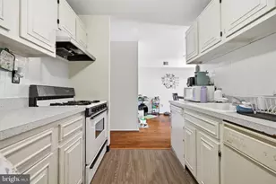 2727 Rhawn St, Philadelphia, PA 19152 - Photo 14