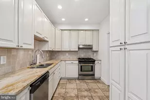 385 Conarroe St, Philadelphia, PA 19128 - Photo 10